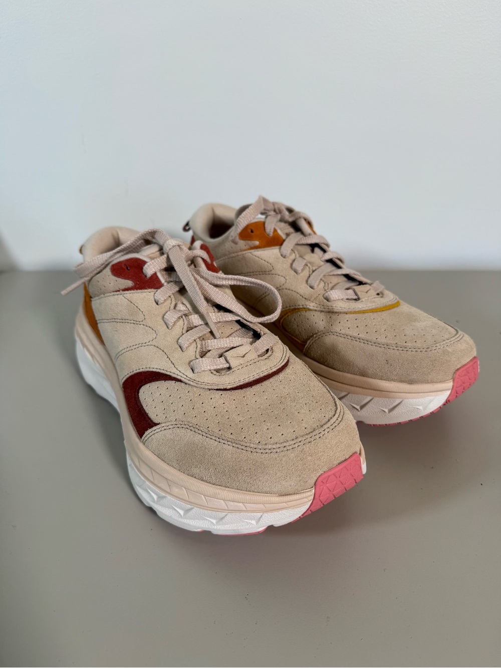 NWOT HOKA Bondi L Suede Shifting Sand Sneakers Men’s 11 / Women’s 12 - Picture 2 of 12